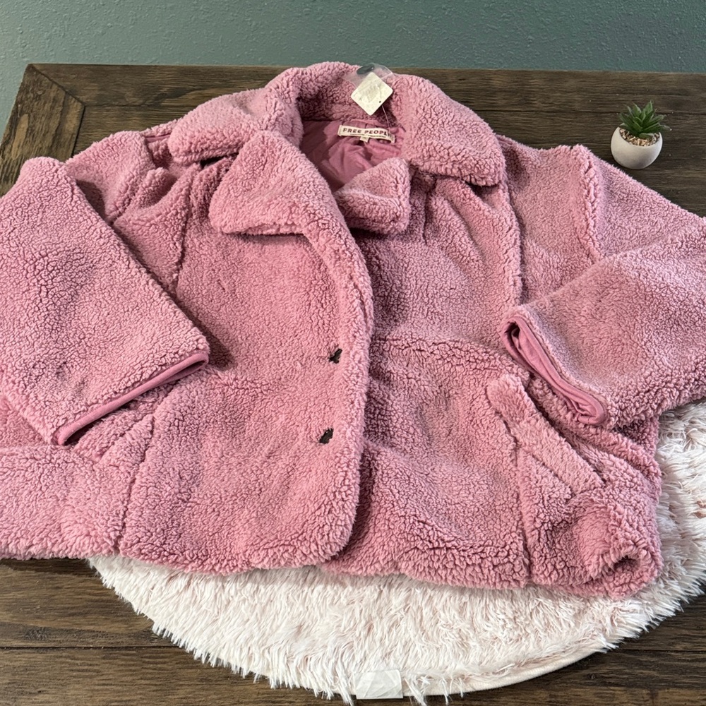 Free People Pink adult Puffer Jacket